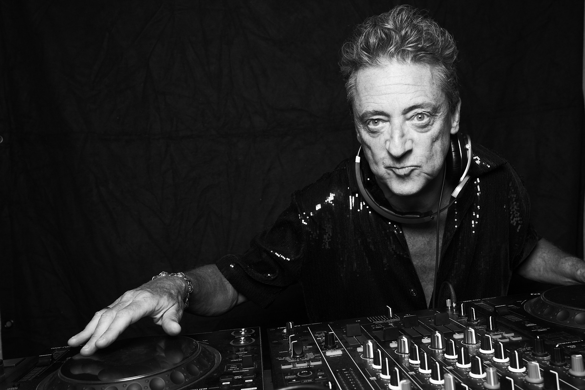 Jeremy Healy behind the decks